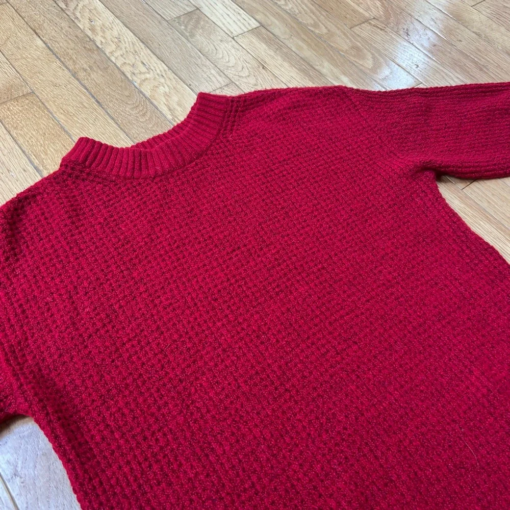 American Eagle Red Knit Sweater Size Small - Picture 2 of 6